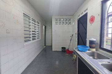 Kulai Taman Putri Kulai Single Storey Terrace House  Unblock View