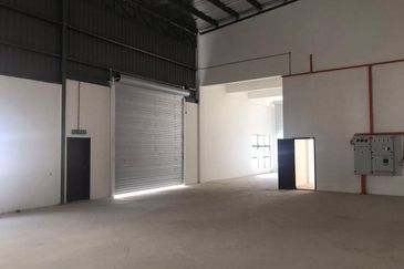 Johor Pontian Pekan Nanas Taman Perindustrial Ulu Pulai (De Hoff Park) 1.5 Storey Cluster Factory 