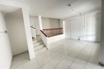 Johor Bahru Taman Mount Austin Double Storey House Corner Lot 