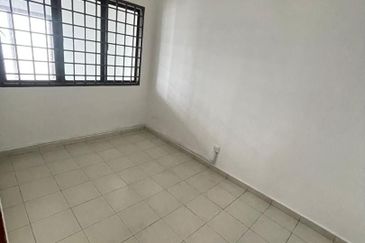 Johor Bahru Taman Mount Austin Double Storey House Corner Lot 