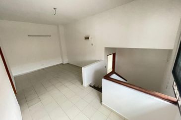 Johor Bahru Taman Mount Austin Double Storey House Corner Lot 