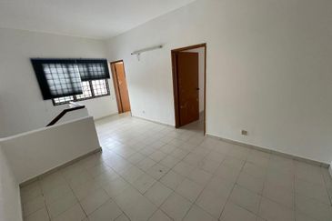 Johor Bahru Taman Mount Austin Double Storey House Corner Lot 