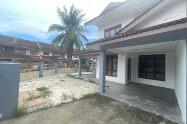 Johor Bahru Taman Mount Austin Double Storey House Corner Lot 
