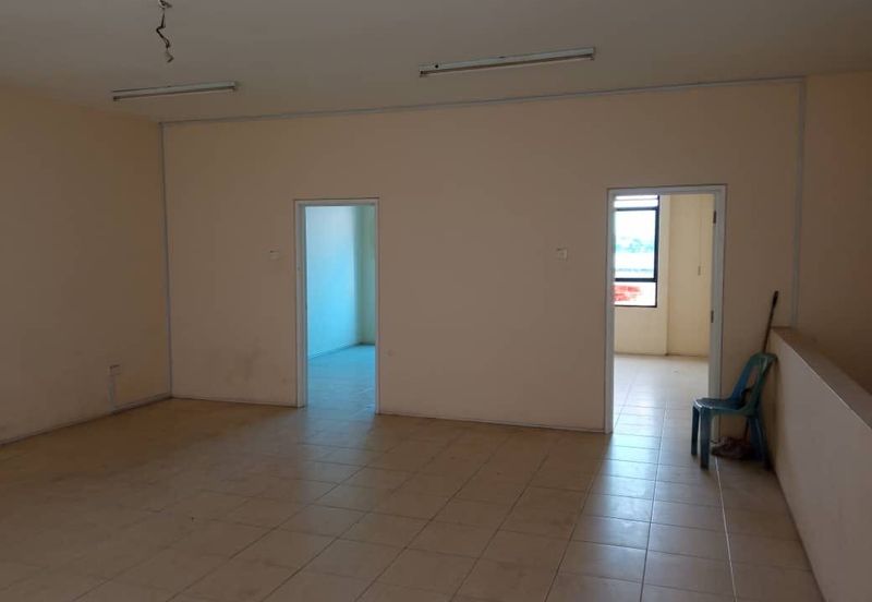 Kulai Indahpura double storey shop below RM700k Jalan Jambu Bol (behind Public Bank)