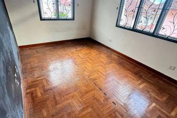 Kulai Bandar Putra Jalan Kempas Double Storey Semi-D