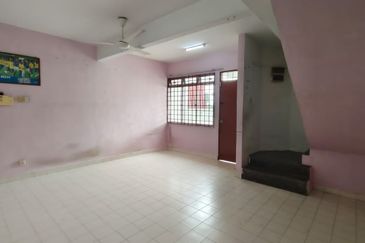 Kulai Saleng Taman Mesra Double Storey Terrace House Kitchen Extended