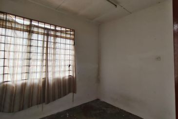 Kulai Saleng Taman Mesra Double Storey Terrace House Kitchen Extended