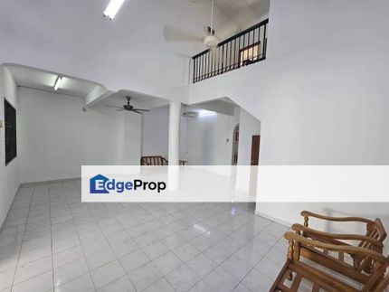 Kulai Bandar Putra Jalan Enggang 1.5 Storey Terrace House 古来太子城特大一层半, Johor, Kulai