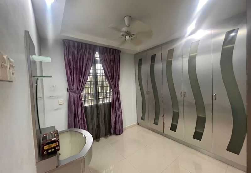 Kulau /Taman Putri 8 /Double Storey Terrace Corner lot Unblock Unit Fully Furnished