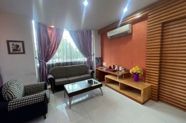 Kulau Taman Putri 8 Double Storey Terrace Corner lot Unblock Unit Fully Furnished