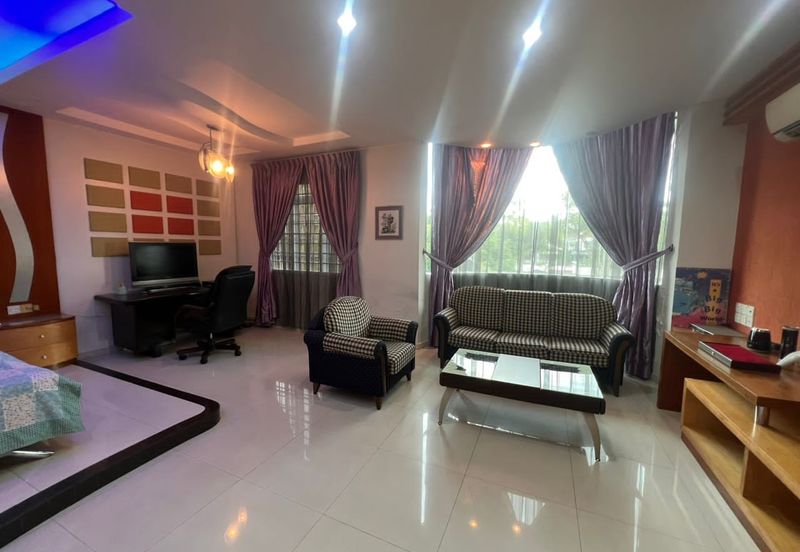 Kulau /Taman Putri 8 /Double Storey Terrace Corner lot Unblock Unit Fully Furnished