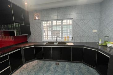 Kulau Taman Putri 8 Double Storey Terrace Corner lot Unblock Unit Fully Furnished