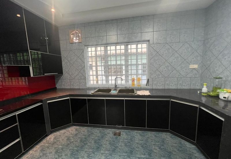 Kulau /Taman Putri 8 /Double Storey Terrace Corner lot Unblock Unit Fully Furnished