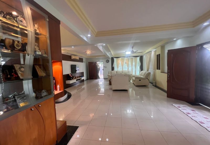 Kulau /Taman Putri 8 /Double Storey Terrace Corner lot Unblock Unit Fully Furnished