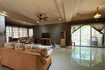 kulai Bandar Putra Double Storey Corner lot 22x70+24ft