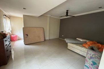 kulai Bandar Putra Double Storey Corner lot 22x70+24ft