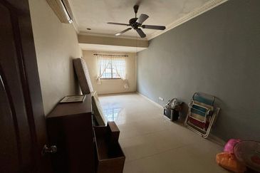 kulai Bandar Putra Double Storey Corner lot 22x70+24ft