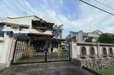 kulai Taman Bersatu Double Storey Semi D