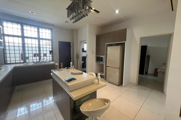 Johor Bahru Iskanda Puteri Taman Nusantara Prima Double Storey House Corner Lot Fully Renovated 