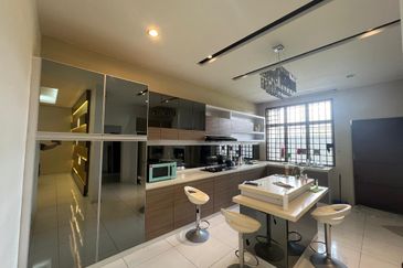 Johor Bahru Iskanda Puteri Taman Nusantara Prima Double Storey House Corner Lot Fully Renovated 