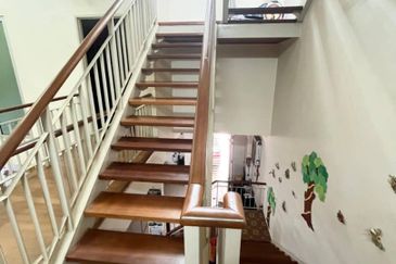 Johor Bahru Taman Sutera Utama 2.5 Storey Terrace House  Unblock View Fully Renovated 
