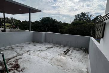 Johor Bahru Taman Sutera Utama 2.5 Storey Terrace House  Unblock View Fully Renovated 