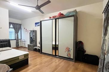 Johor Bahru Taman Sutera Utama 2.5 Storey Terrace House  Unblock View Fully Renovated 