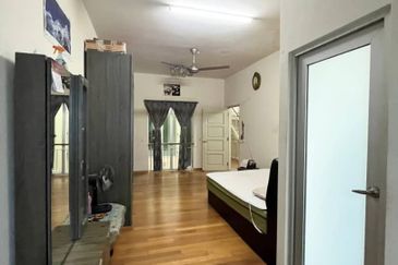 Johor Bahru Taman Sutera Utama 2.5 Storey Terrace House  Unblock View Fully Renovated 