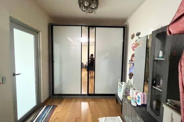 Johor Bahru Taman Sutera Utama 2.5 Storey Terrace House  Unblock View Fully Renovated 