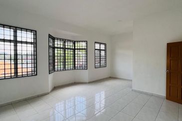 Kulai Taman Permai, Jalan Permai , Johor Double Storey Terrace House Corner lot