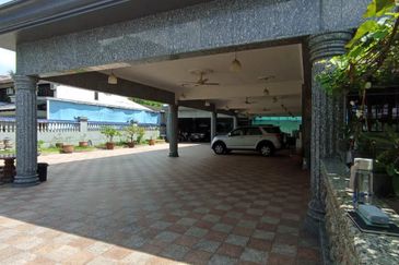 Johor Bahru Taman Melodies Double Storey Bungalow House 【Can be used for commercial purposes】