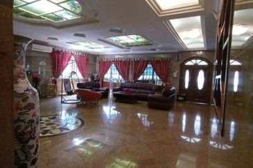 Johor Bahru Taman Melodies Double Storey Bungalow House 【Can be used for commercial purposes】