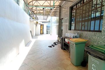 Johor Bahru Taman Melodies Double Storey Bungalow House 【Can be used for commercial purposes】