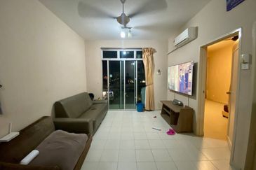 JB Taman Austin Perdana -Mount Austin -Lake View Suite -Apartment