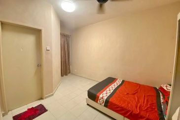 JB Taman Austin Perdana -Mount Austin -Lake View Suite -Apartment