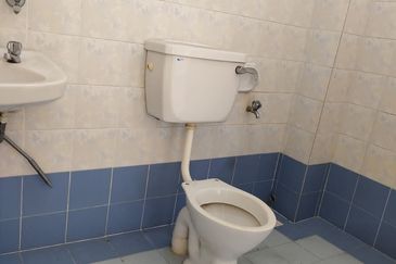 Kulai -Bandar Indahpura - Jalan Kemboja- Double Storey Terrace House Unblock View