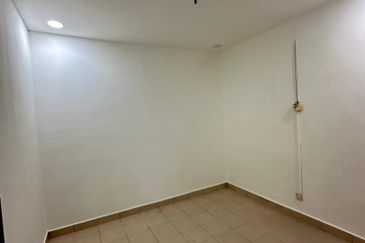 Kulai Senai -Taman Bukit Senang -Jalan Senang-Double Storey House