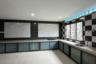 Kulai Senai -Taman Bukit Senang -Jalan Senang-Double Storey House