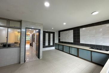 Kulai Senai -Taman Bukit Senang -Jalan Senang-Double Storey House