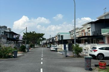 JB Bukit Indah 24 -Double Storey House-20x65