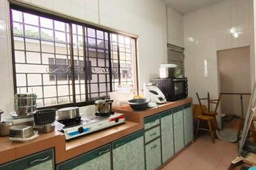 Kulai -Taman Kota Kulai- Jalan Saga- Double Storey House - ⁠Unblock view