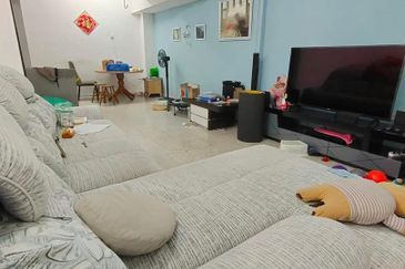 Kulai -Taman Kota Kulai- Jalan Saga- Double Storey House - ⁠Unblock view