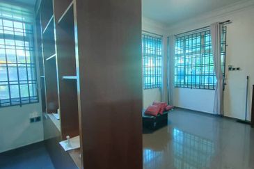 Kulai Taman Bersatu Jalan Perak 9 🌻Double Storey Semi D 🌻Land Area 22’x80sq ft+25sqft