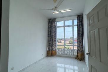 Kulai Senai Garden Apartment 