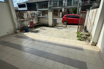 Kulai Senai -Taman Scientax 2 - Double Storey Terrace House
