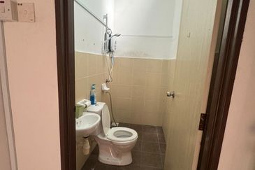 Kulai Senai -Taman Scientax 2 - Double Storey Terrace House