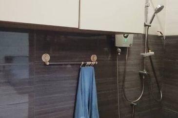 Kulai Saleng -Jalan Jambu -Double Storey 20x65