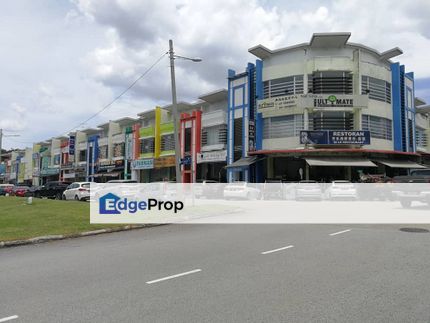 Kulai -bandar putra -Jln Enggang 19 -double storey shoplot 2unit, Johor, Kulai