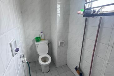 Kulai Taman Putri Kulai -Jalan Sri Putri 公主城第 9 期 🔎 Double Storey Terrace House  -Unblock unitk