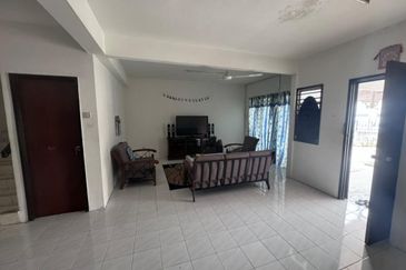 Kulai Taman Putri Kulai -Jalan Sri Putri 公主城第 9 期 🔎 Double Storey Terrace House  -Unblock unitk